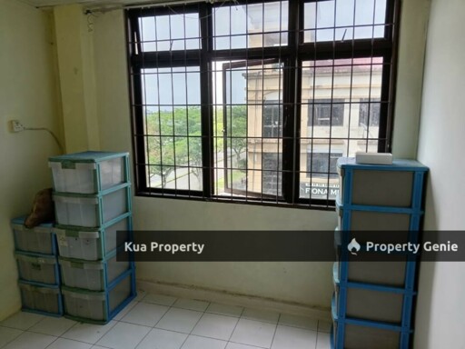 MJC 3rd Floor Apartment FOR Sale