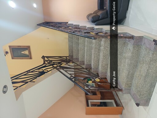 DOUBLE STOREY SEMI D CORNER SPACIOUS HOUSE FOR SALE