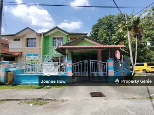 Corner Double Storey Semi D Taman Tasik Utama Ayer Keroh For Sale