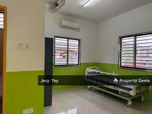 Desa Cemerlang (2 Storey Terrace House For Sale)