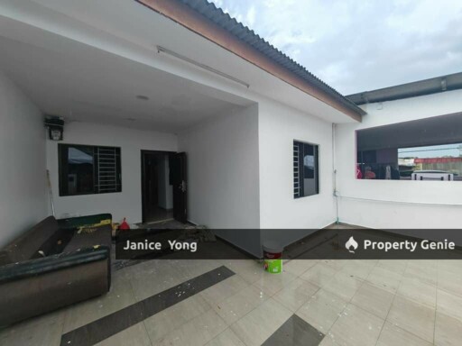 Taman Ungku Tun Aminah Jalan Laksamana 10 Lorong 3