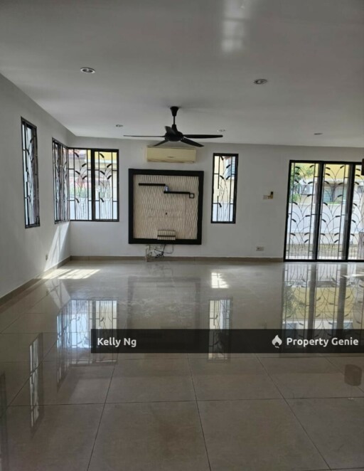 Double Sty Bungalow At Aman Perdana Bukit Raja Klang For Sale