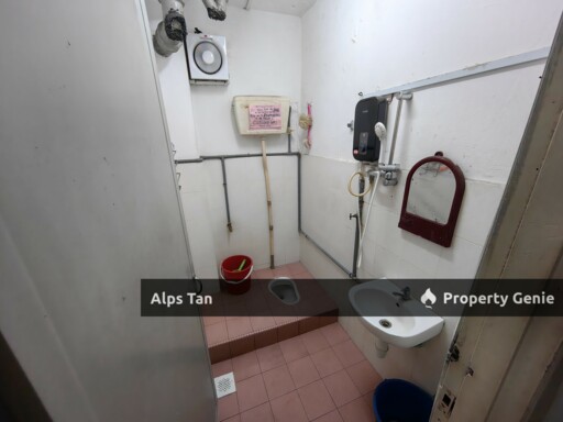 Jalan SS 15-2E Subang Jaya (Female Unit Only)