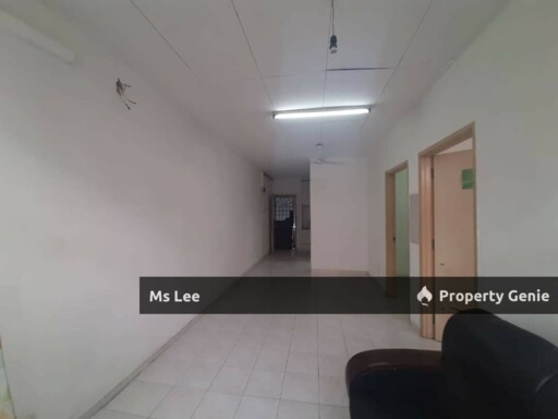 2nd Floor Shop Apartment @ Batu Caves Centerpoint, Taman Industri Bolton, Batu Caves-Ready 15/11
