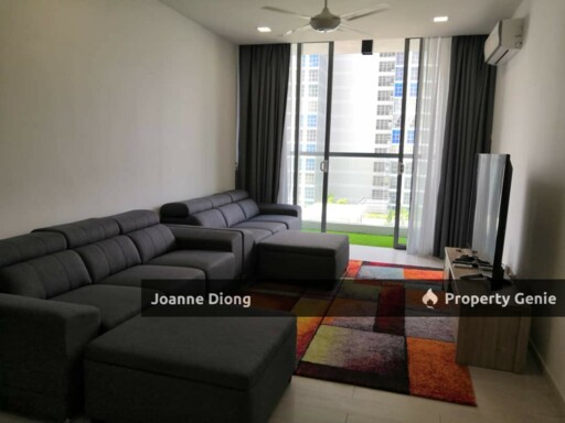 Lakefront Residence