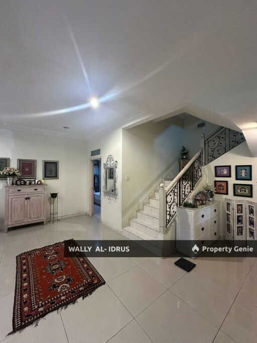 Semi D Renovated with Extra Large Land @ Section 7 Shah Alam