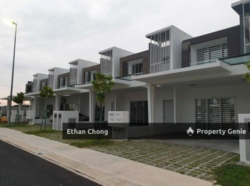 Unfurnished 2 Storey Terrace House for Sale at CasaView@Cybersouth, Dengkil
