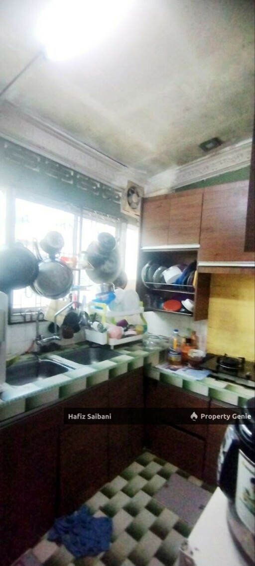 Single Storey Kampung Raja Uda Port Klang