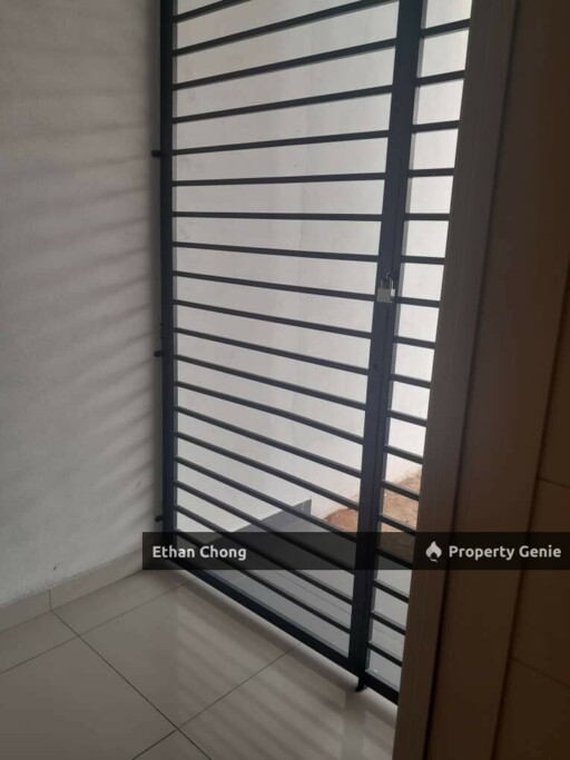 Partially Furnished 2 Storey Terrace House for Rent at Kota Bayuemas, Klang