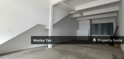 3 Storey Klebang Utama Shop 22x70 Facing Main Road For Rent