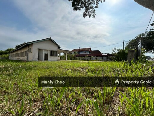 HUGE LAND Single Storey Bungalow Klebang Besar Pulau Gadong FREEHOLD