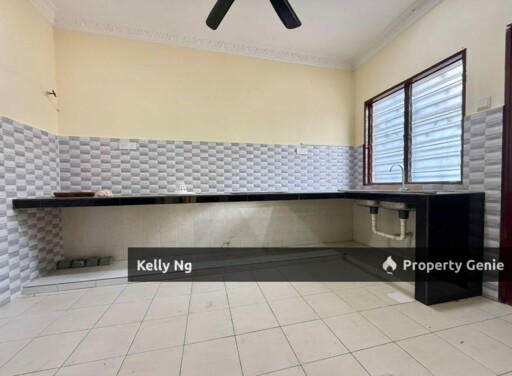 Double Sty House At Pandamaran Klang For Rent