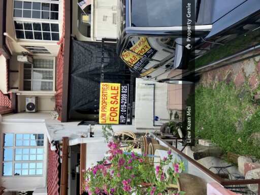 Well Renovated Fully Extended 2 Storey Terrace @Taman Kelana Indah, SS7 Kelana Jaya. Close to amenities & easy access to Highways. Short distance to Paradigm Mall. Call Ms Liew 019-2399825 for viewing