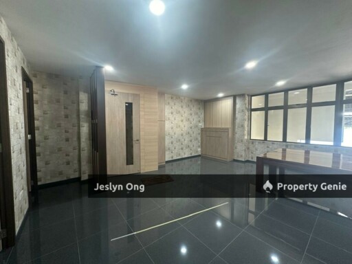 1.5 storey Semi D Factory @ Bandar Seri Alam for Sale