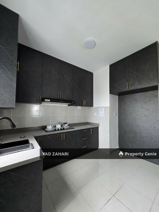 Cassia Residence, Cyberjaya | RM1900 - Partly Furnished and Full Kitchen Cabinet
