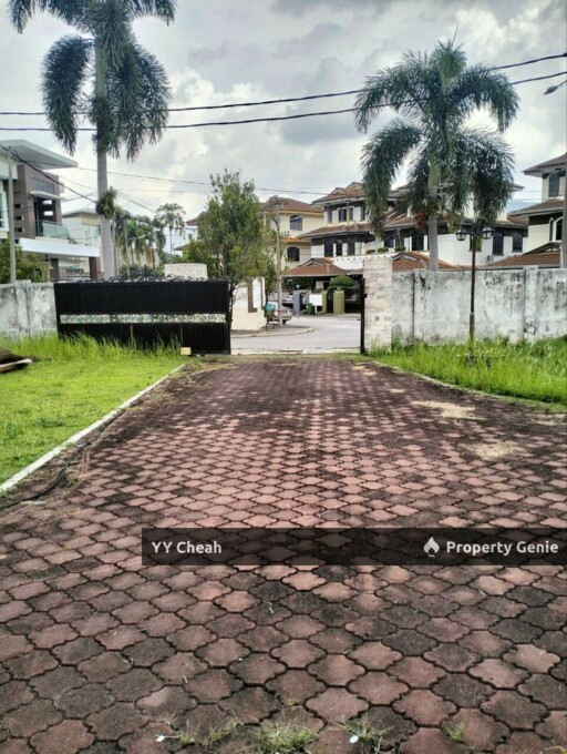 Taman Mansion 2 storey Bungalow 13000 sq ft Freehold Ipoh Town