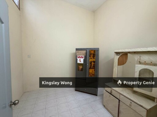 Taman Lintang Makmur Sungai Siput Near Kanthan Chemor Single Storey Terrace House Full Loan Available