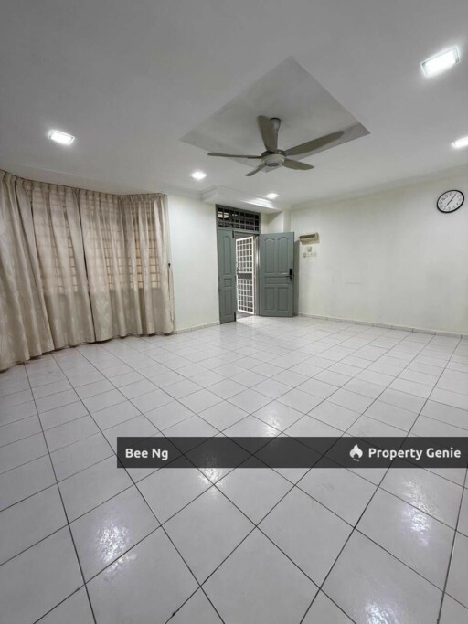 Taman Daya / Jalan Nibong / 2 Storey Terrace 20x70 / Cheapest / Full Loan