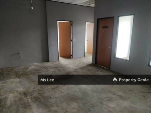 Paragon Valley - Corner 3 Storey Shop Office - Good for Investment