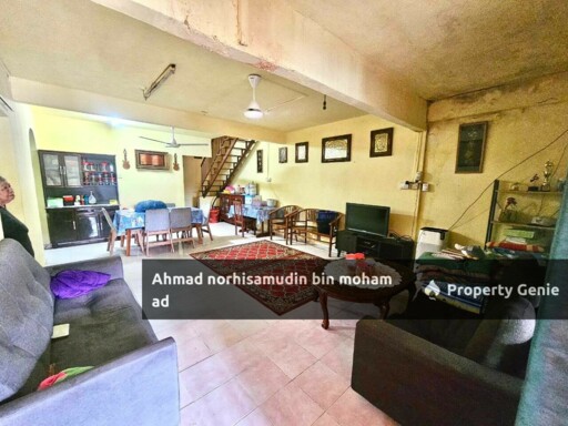 Fully Renovated Teres 2 Tingkat  Jalan Rotan Semut Seksyen 18 Shah Alam