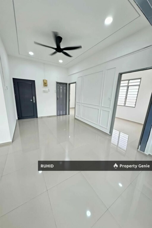 Flat Jalan Camar, Taman Perling - FULLY RENOVATED LOW COST FLAT UNIT