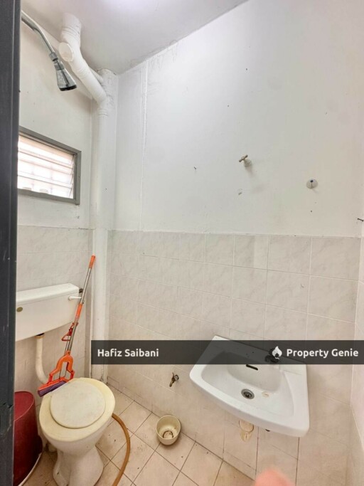Double Storey Terrace Saujana Utama Sungai Buloh