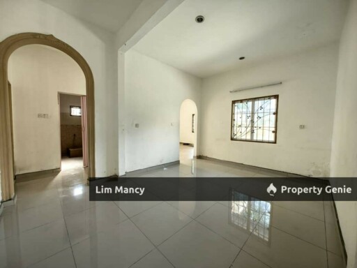 Taman Mutiara Rini Single Storey Corner House with Living and Kitchen Extended