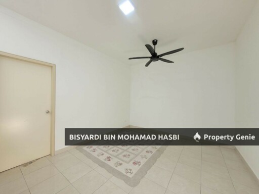 FACING OPEN 2 STOREY TAMAN WARISAN PUTERI ( PRECINCT 6) SIKAMAT, SEREMBAN .
