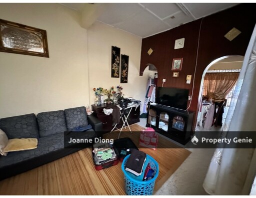 Sek 14 PJ-Single Storey Terrace House Corner