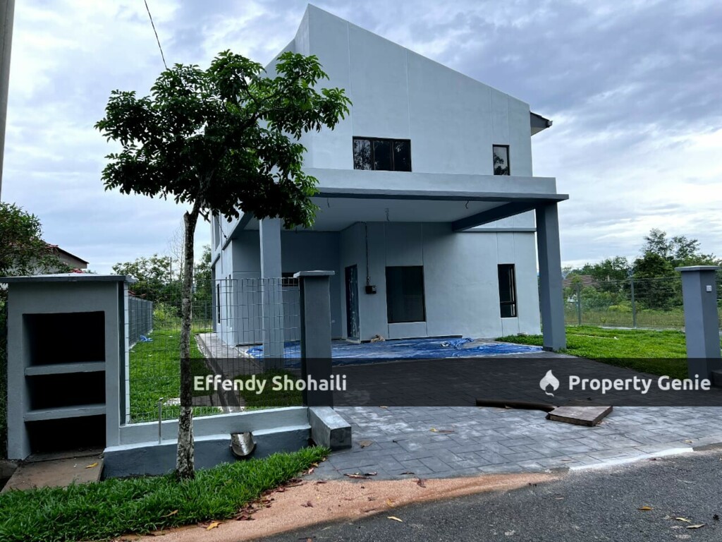 MAHKOTA HILLS LENGGENG 2 STOREY BUNGALOW