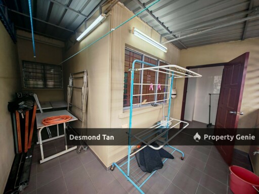 2 Storey Garden Avenue Seremban 2, Seremban (Semi Furnished with Kitchen Only)