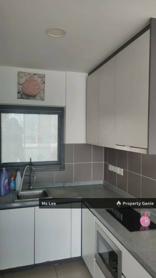 Lakeville Residence with KLCC & KL Tower View - Sale Below Bank Value Rm90k