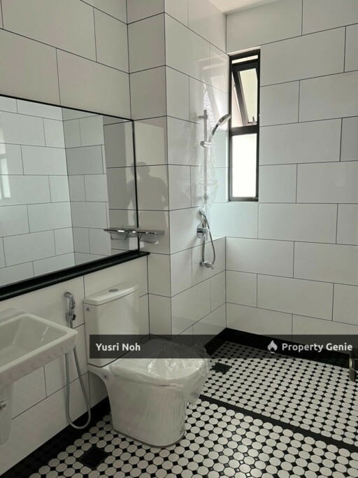 New Semi-D 2 Storey Elmina East - Under Warranty!