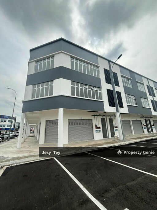 Vervo City, Jalan Kiambang 10, 14 & 15, Kulai - 3-storey Shoplots