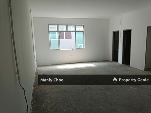 Partition 1st Floor Shop Office Plaza Semabok Nr Ujong Pasir Face Road