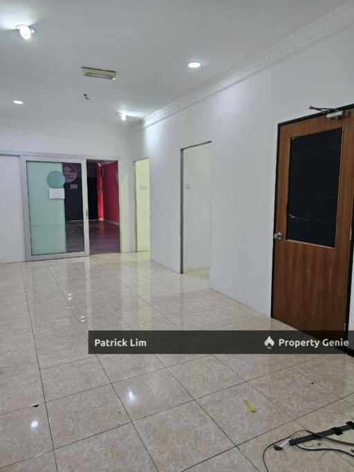 Bukit Beruang Ground Floor Shop Lot For Rent