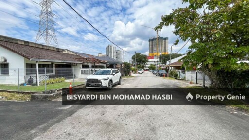 End Lot Single Storey Terrace In Petaling Jaya