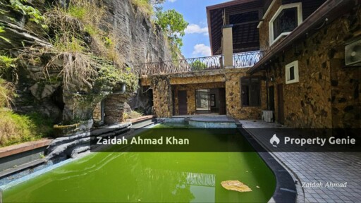 3 Storey Bungalow Ttdi Hill With Swimming Pool And Waterfall Features
