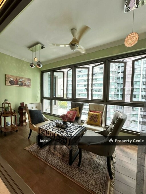 Pool View Seni Mont Kiara Freehold Condo with Private Lift