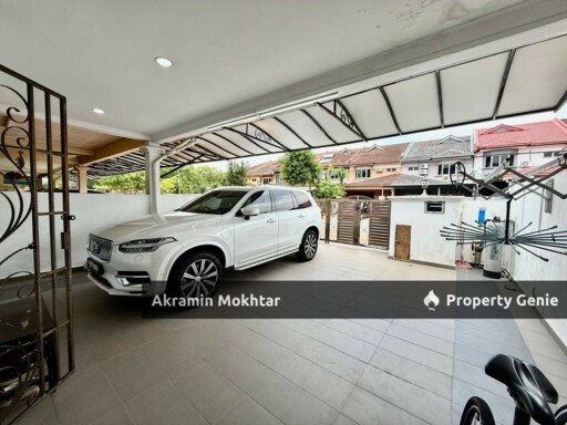 2 Storey Terrace Jalan Kristal, Seksyen 7, Shah Alam.