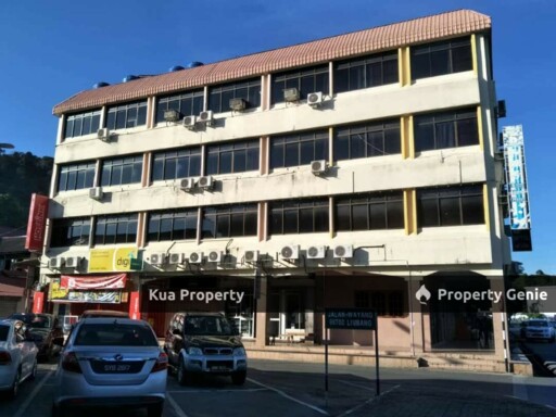 Triple Storey Corner Shoplot / Hotel For Rent! 📍Located at Jalan Main Bazaar, Limbang