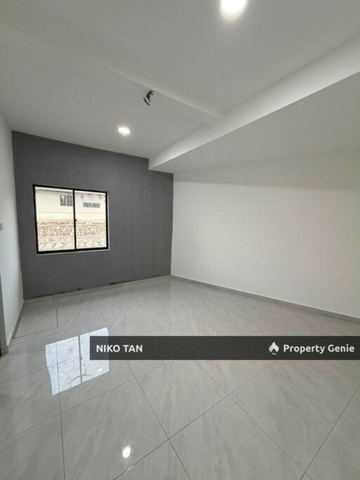 Jalan Murni 1Stry Corner Taman Suria For Sale