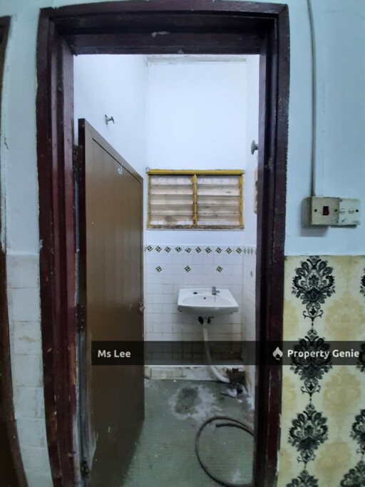 1 storey house - Taman Sri Muda @ Seksyen 25 , Shah Alam - Sale below bank value Rm50k