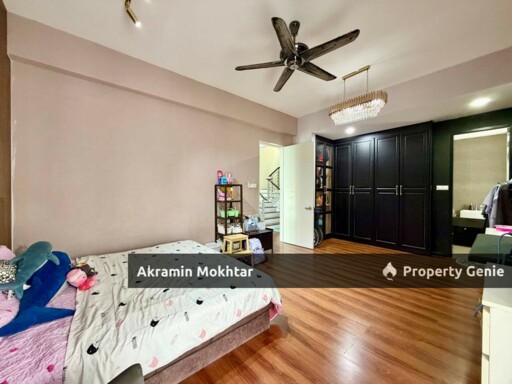 Freehold, Fully Renovated & Partially Furnished | 3 Storey Semi-D Lambaian Residence, Kajang
