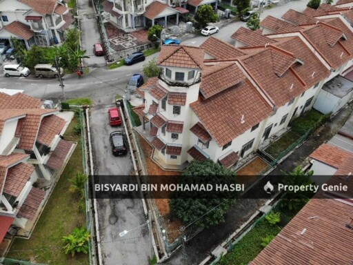 24'x70' Sq.Ft FREEHOLD End Lot Extra Land 2.5 Storey Terrace House Taman Salak Perdana, Bandar Baru Salak Tinggi, Sepang.