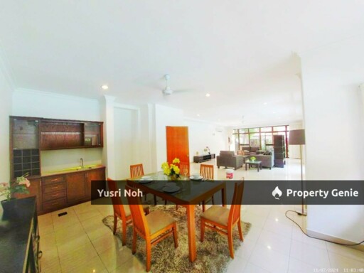 PARTIALLY FURNISHED BUNGALOW DOUBLE STOREY BEVERLY ROW IOI RESORT CITY PUTRAJAYA