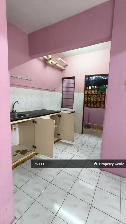 Medium Cost Apartment @ Villa Sentosa