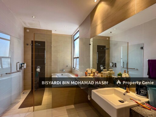 Fully Renovated & Fully Furnished Double  Storey Semi Detached Ficus Peak @ Denai Alam, Shah Alam.