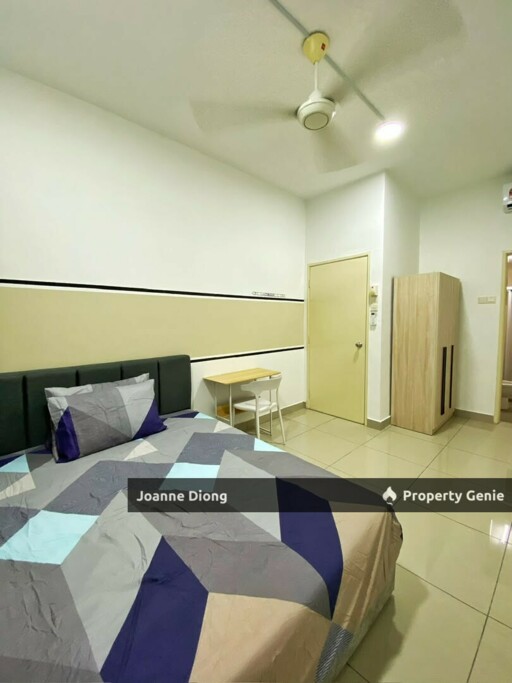 OUG PARKLANE MASTER MALE ROOM