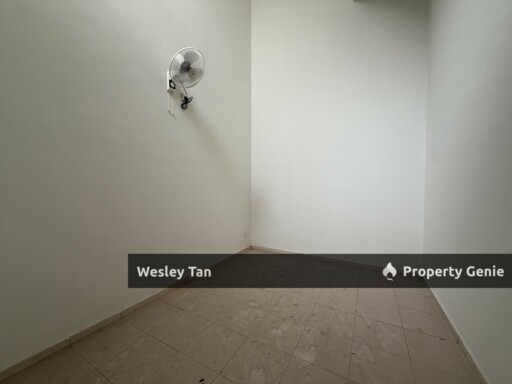 Taman Tanjung Minyak Perdana , Melaka - 1 Storey Terrace House | Bare Unit | Below Value | Serious Owner , View To Offer